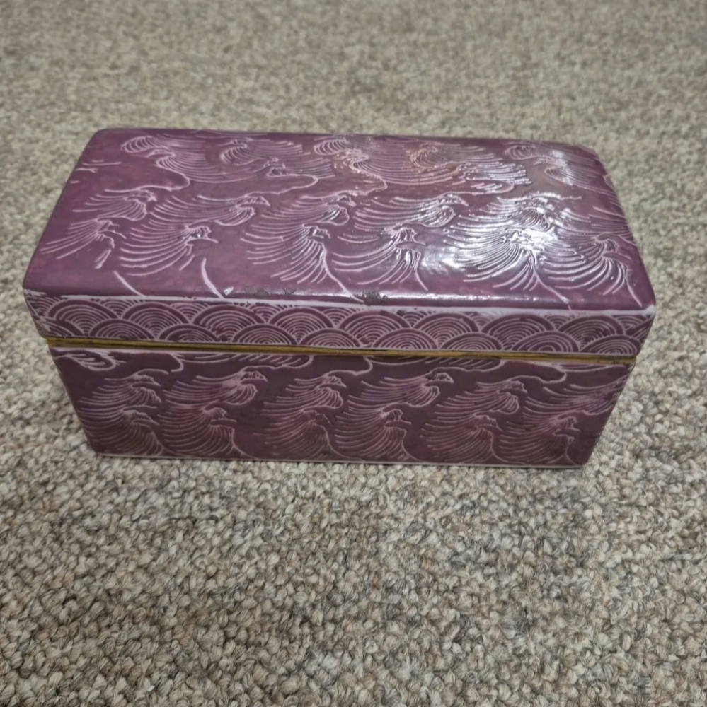 Ceramic Pennsylvania House Purple Large Trinket Box